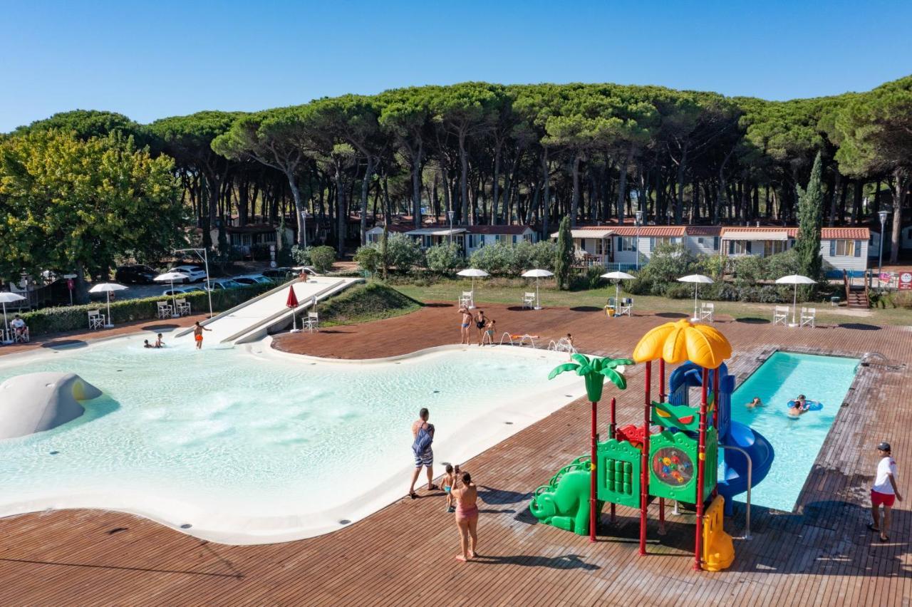 Pineta Sul Mare Camping Village Чезенатико Екстериор снимка