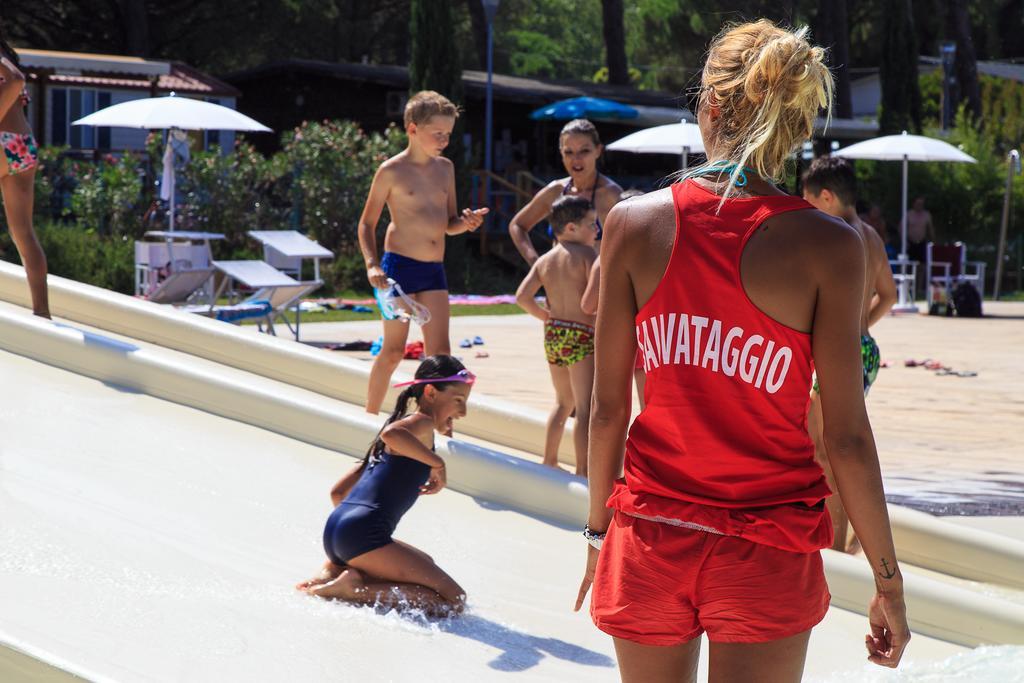 Pineta Sul Mare Camping Village Чезенатико Екстериор снимка